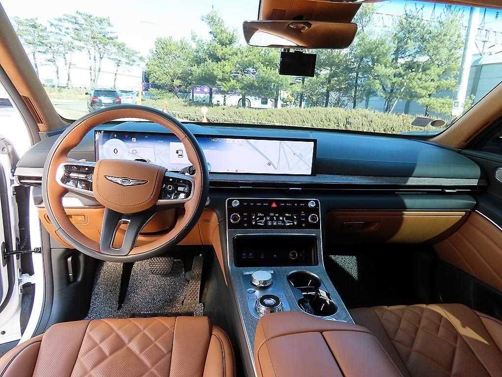 Genesis GV80 - Vista 7