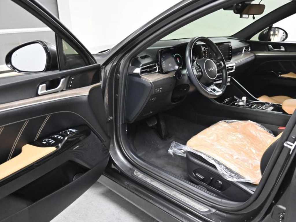 KIA K5 - Vista 11