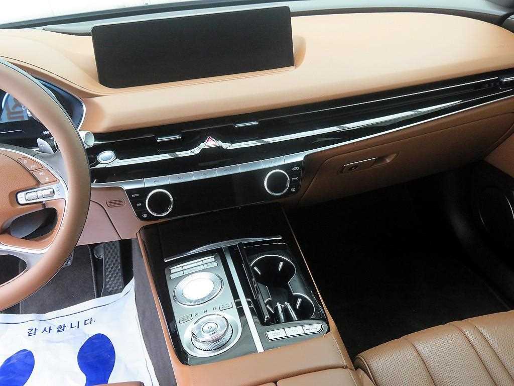 Genesis G80 - Vista 11