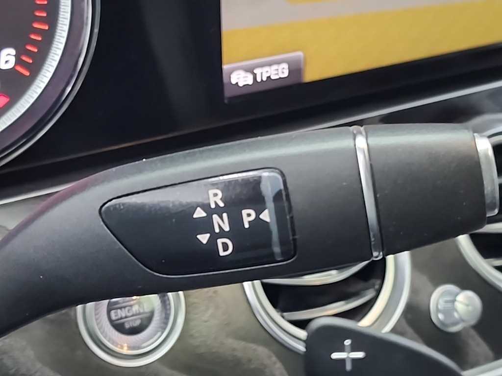 Mercedes Benz E class - Vista 7