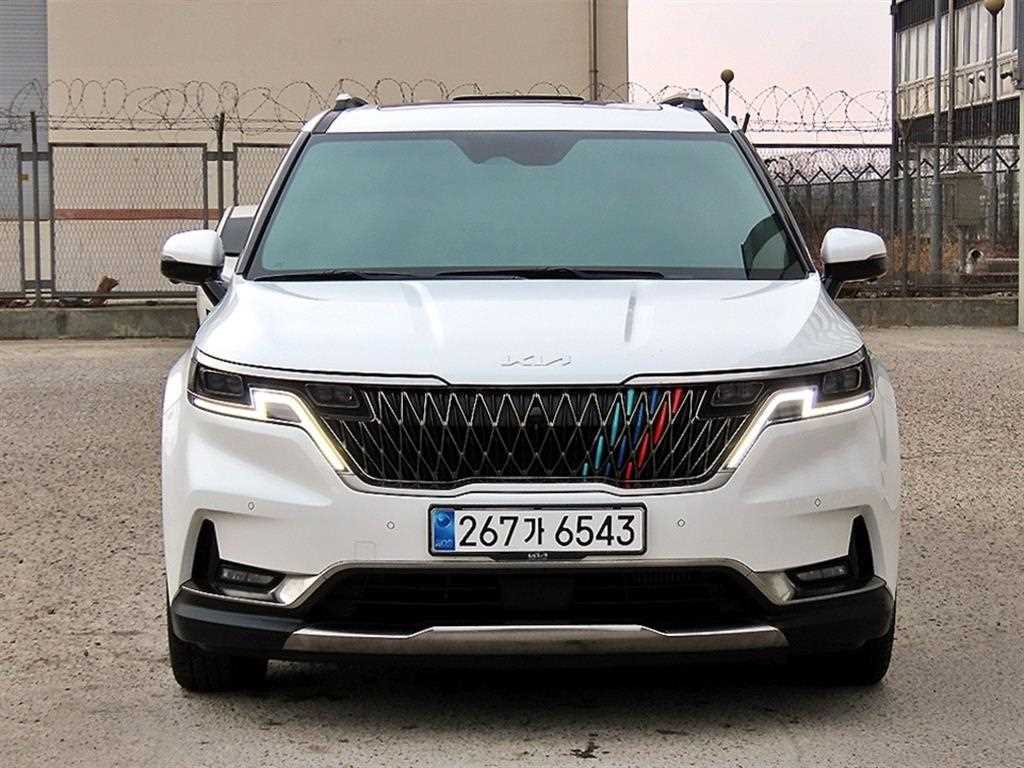 KIA Carnival 2023 Blanco - Importación desde Corea - HF Imports Iquique - Foto 1