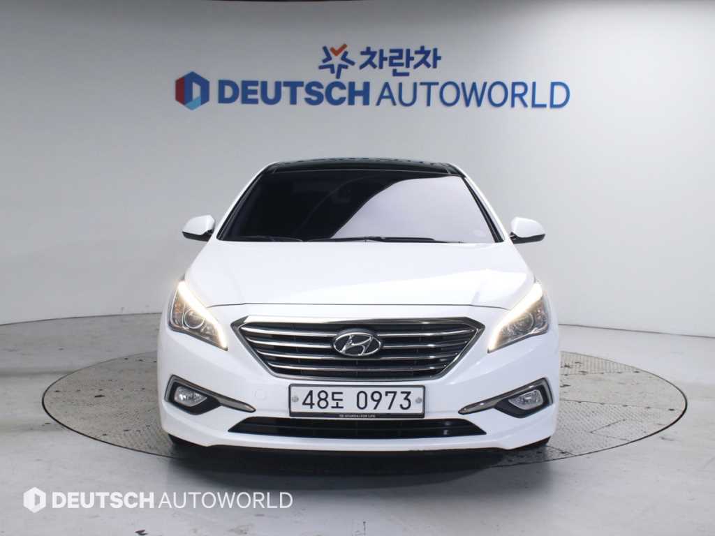 HYUNDAI Sonata - Vista 3