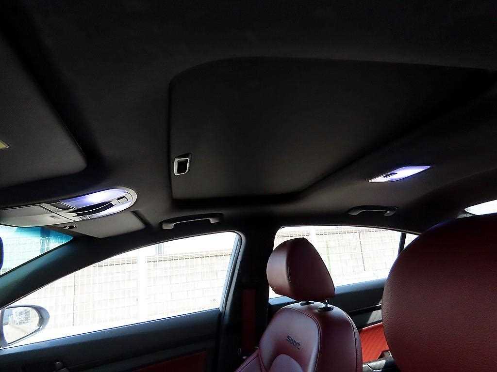 HYUNDAI Avante 2018 Blanco - Importación desde Corea - HF Imports Iquique - Foto 18