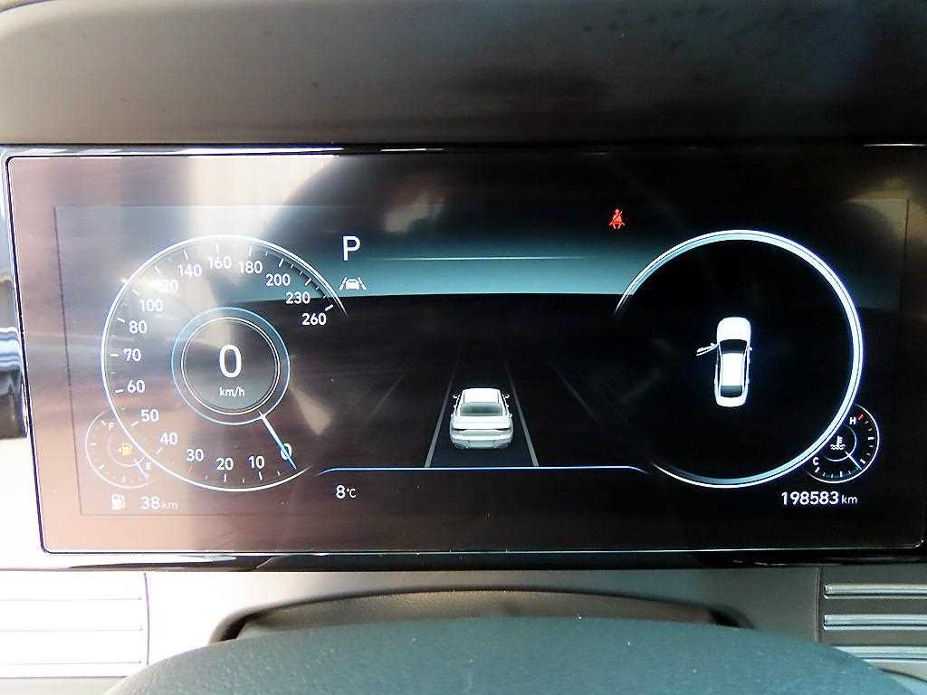 HYUNDAI Grandeur - Vista 9