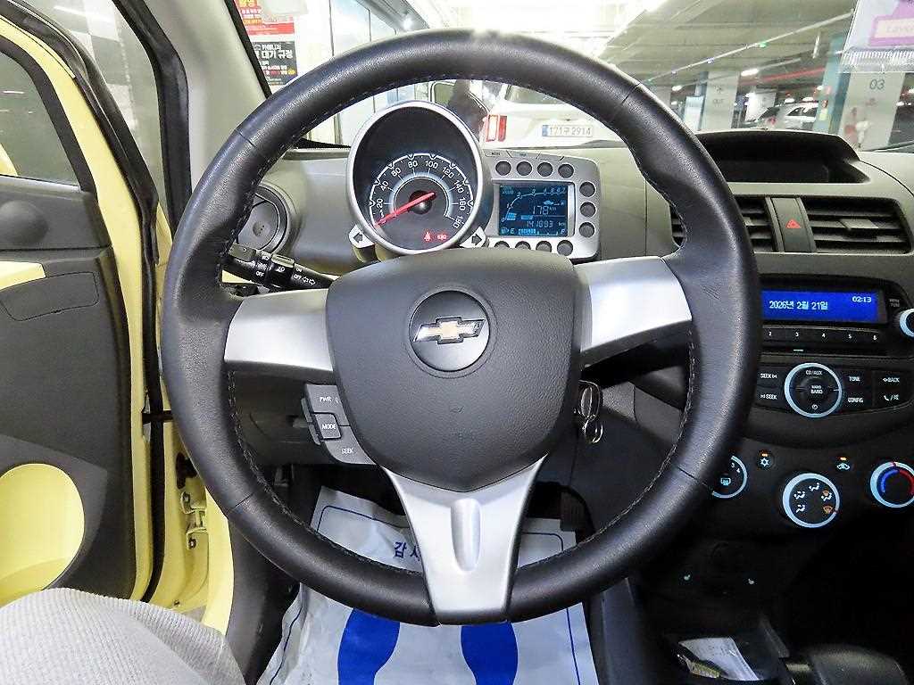 Chevrolet Spark - Vista 8