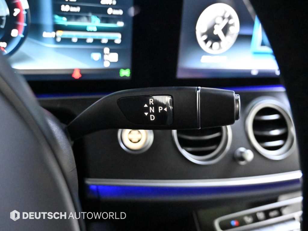 Mercedes Benz E class - Vista 9