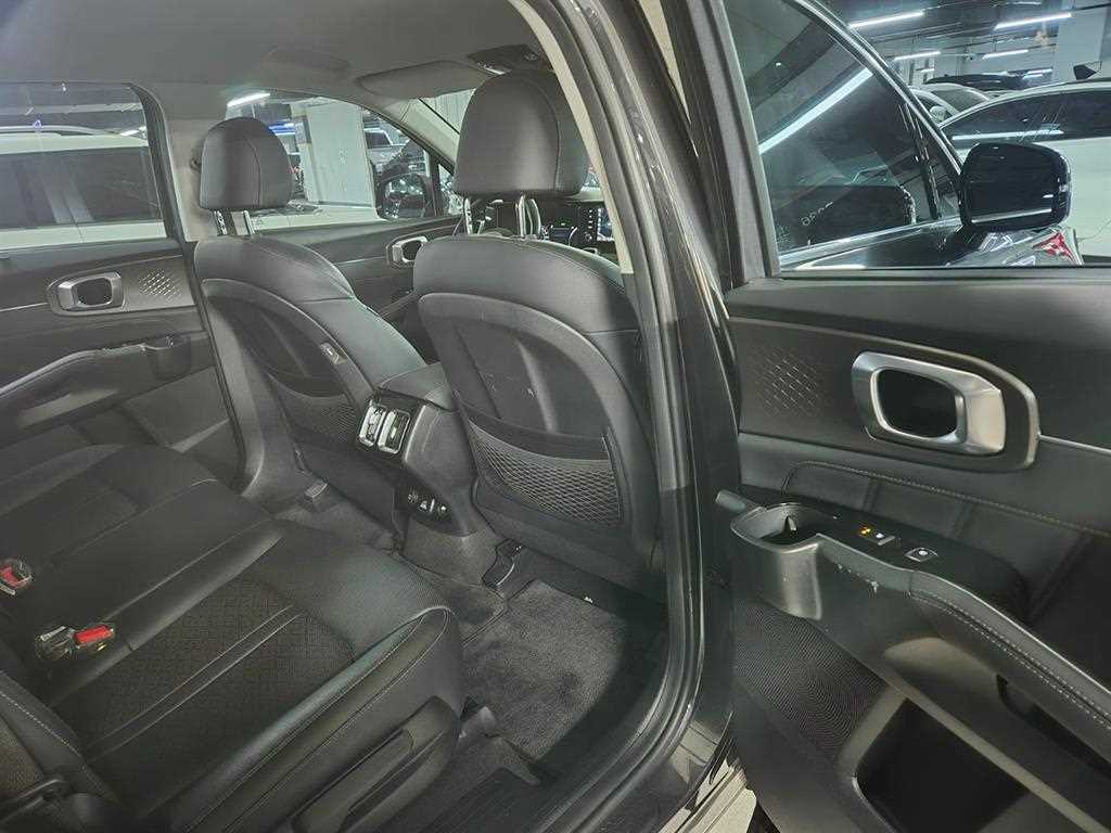 KIA Sorento - Vista 12