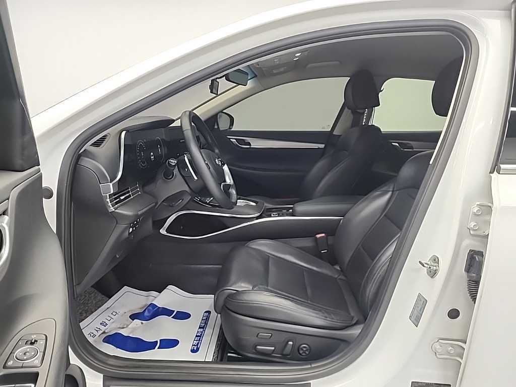 HYUNDAI Grandeur - Vista 11