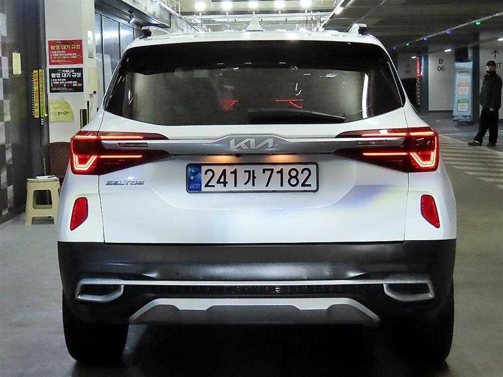 KIA Seltos - Vista 5