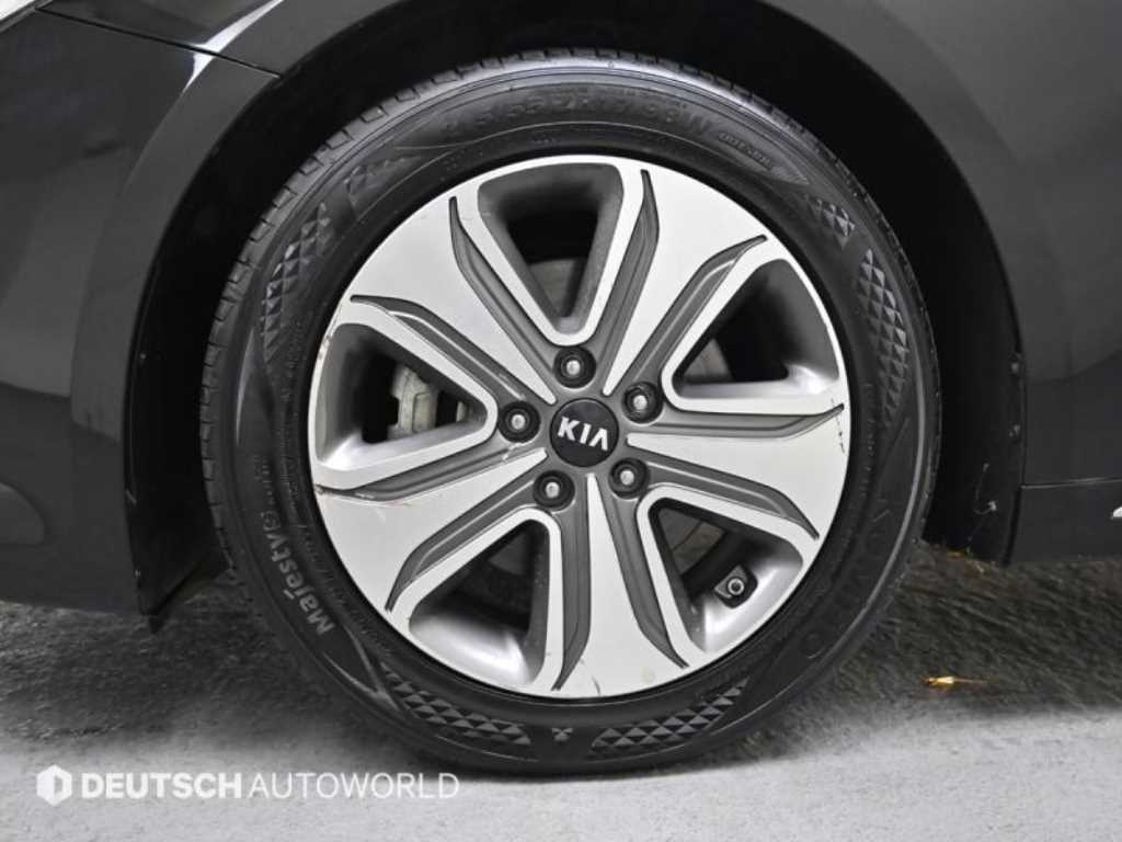 KIA K5 2016 Negro - Importación desde Corea - HF Imports Iquique - Foto 20