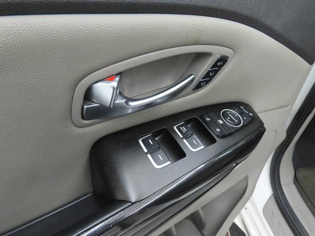 KIA Carnival - Vista 9