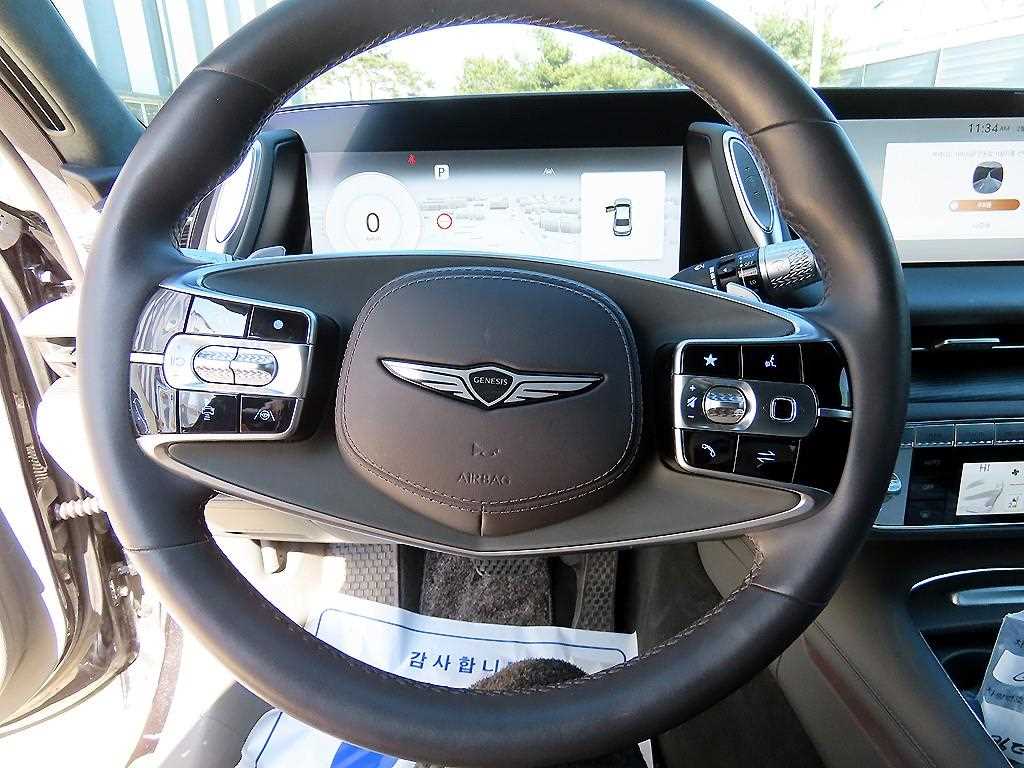 Genesis G90 - Vista 8