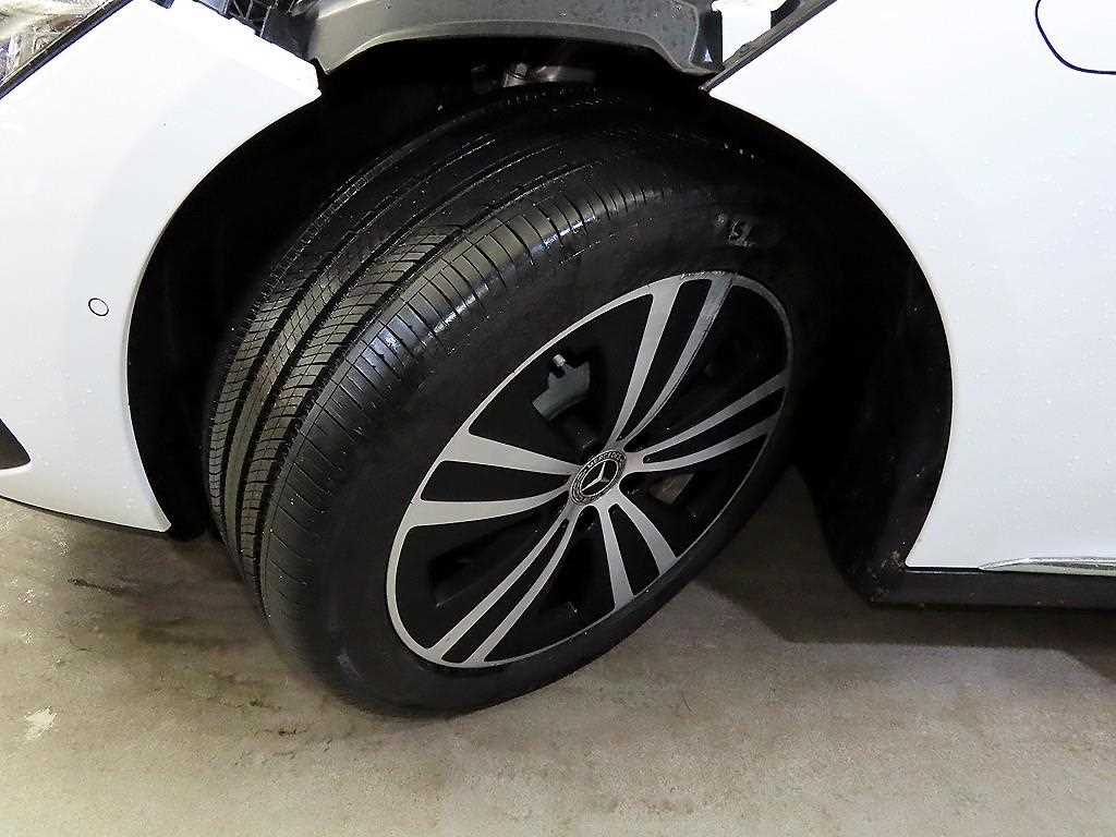 Mercedes Benz EQE 2023 Blanco - Importación desde Corea - HF Imports Iquique - Foto 17