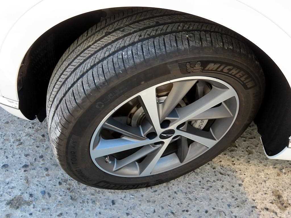 Genesis GV80 2025 Blanco - Importación desde Corea - HF Imports Iquique - Foto 20