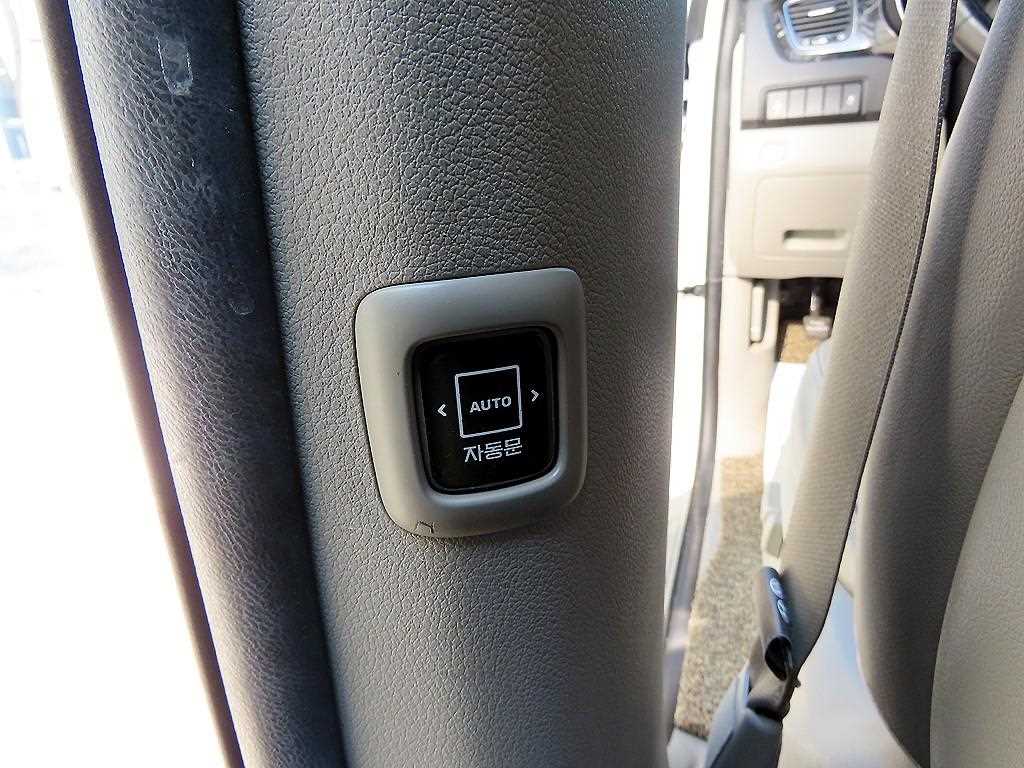 KIA Carnival 2019 Blanco - Importación desde Corea - HF Imports Iquique - Foto 17