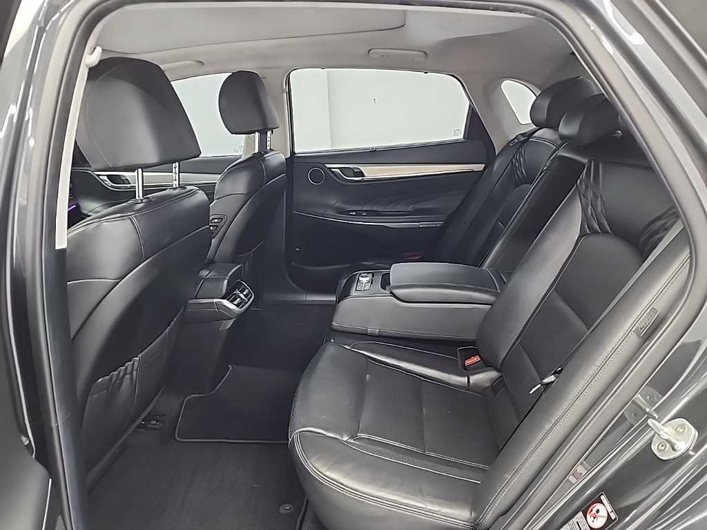 HYUNDAI Grandeur - Vista 12