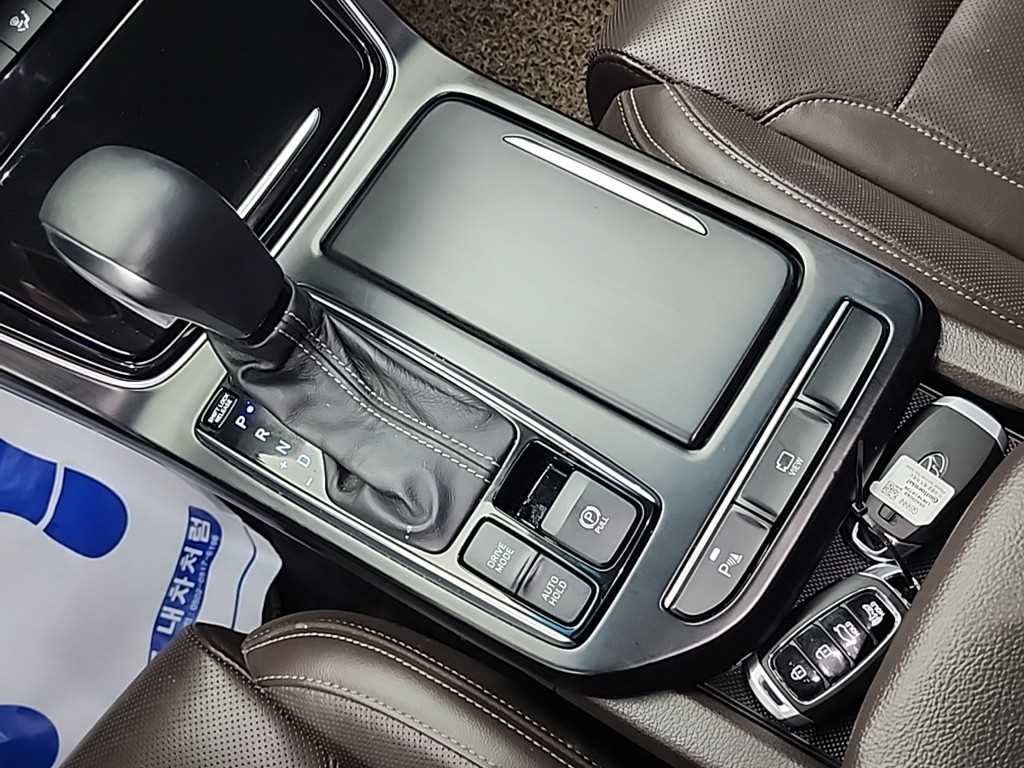 HYUNDAI Grandeur - Vista 8