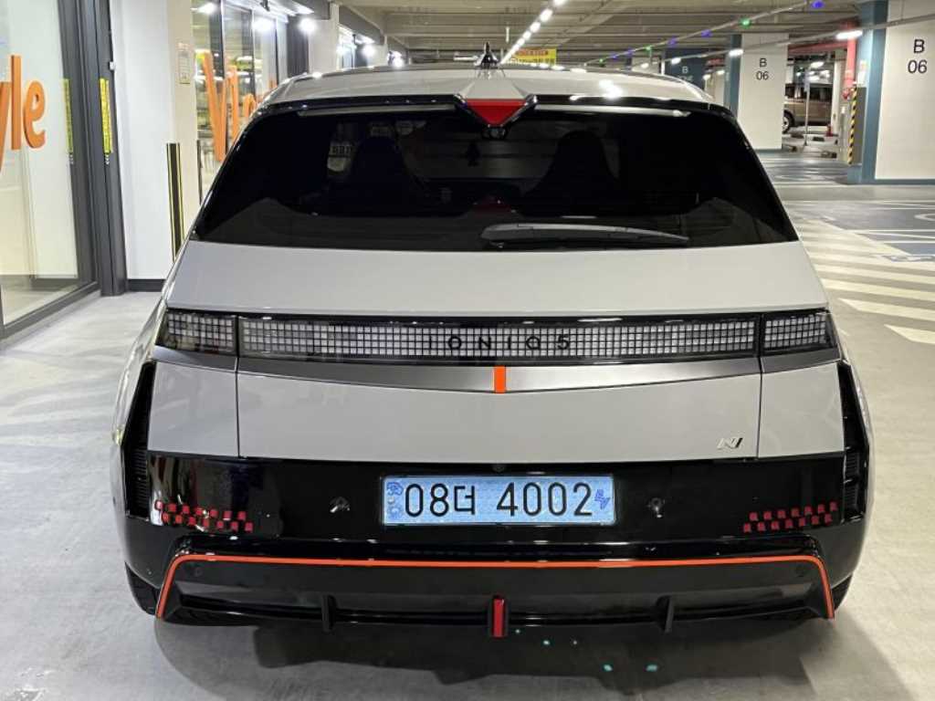 HYUNDAI Ioniq 5 - Vista 5