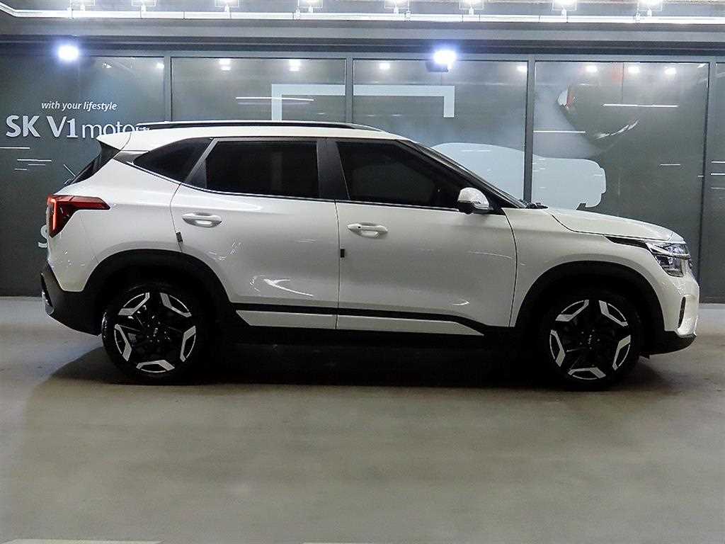 KIA Seltos - Vista 4