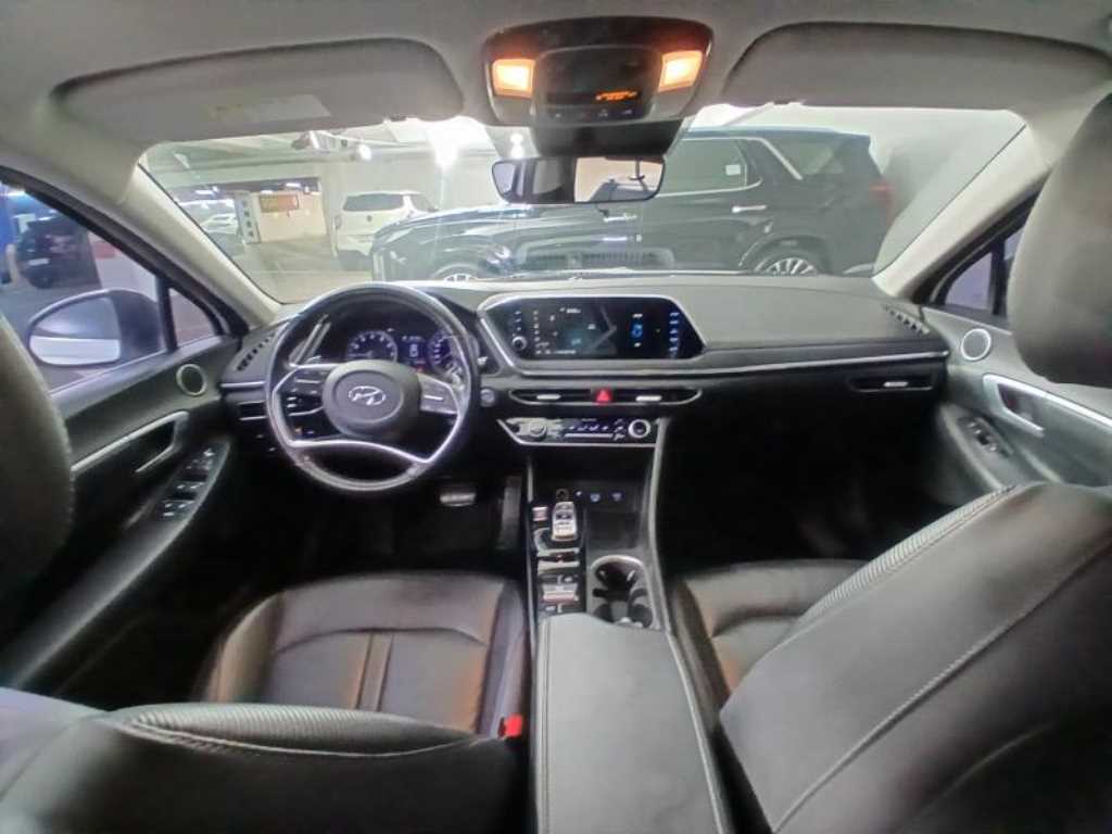 HYUNDAI Sonata - Vista 6