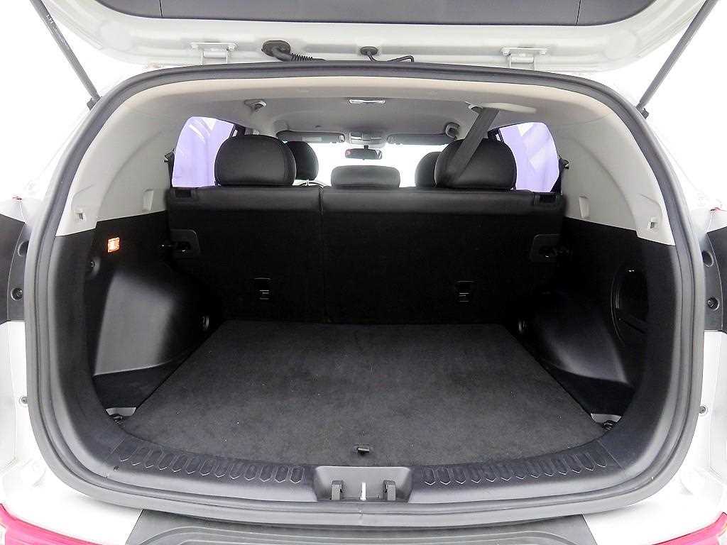 KIA Sportage - Vista 5