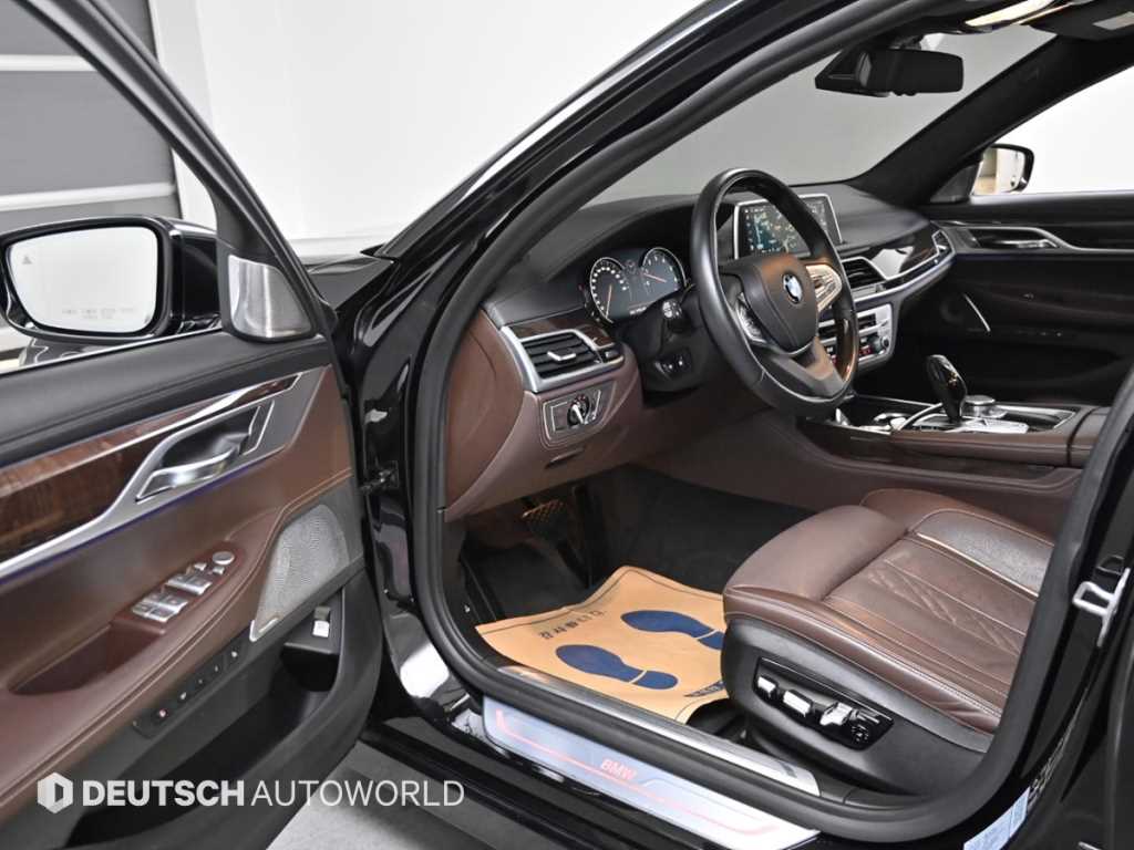 BMW 7 Series - Vista 11