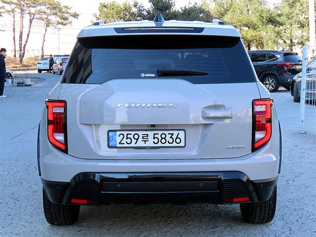Ssangyong Torres - Vista 4