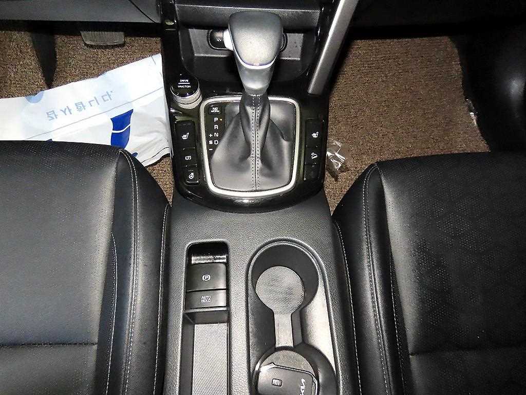 KIA Seltos - Vista 12