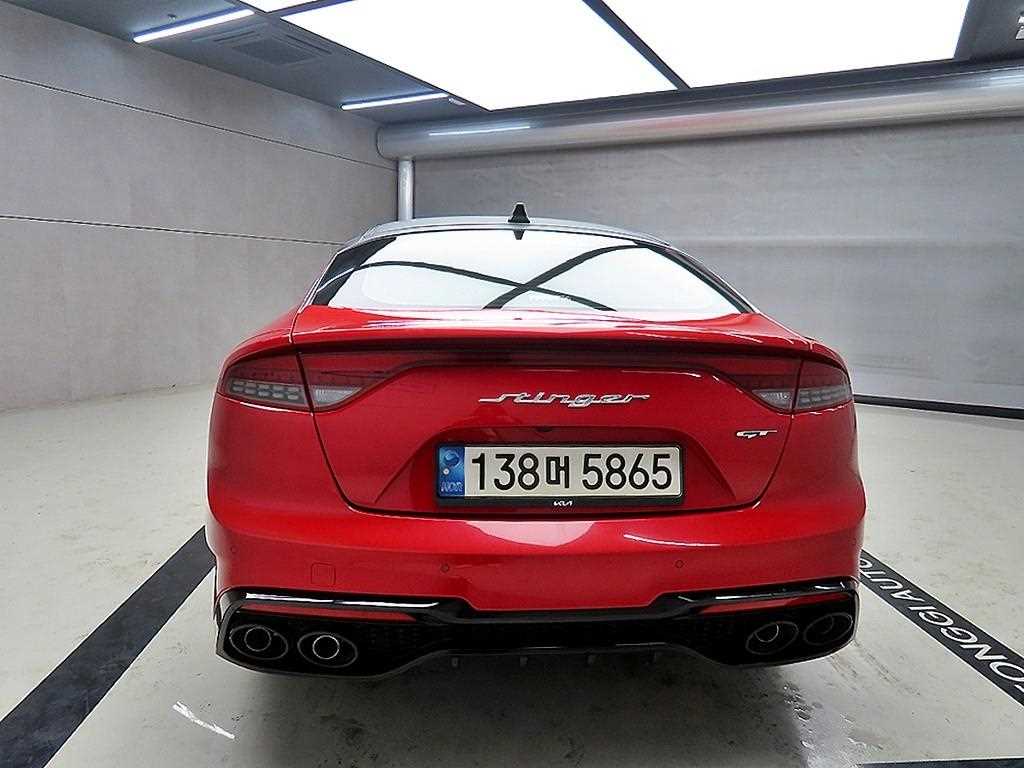 KIA Stinger - Vista 3