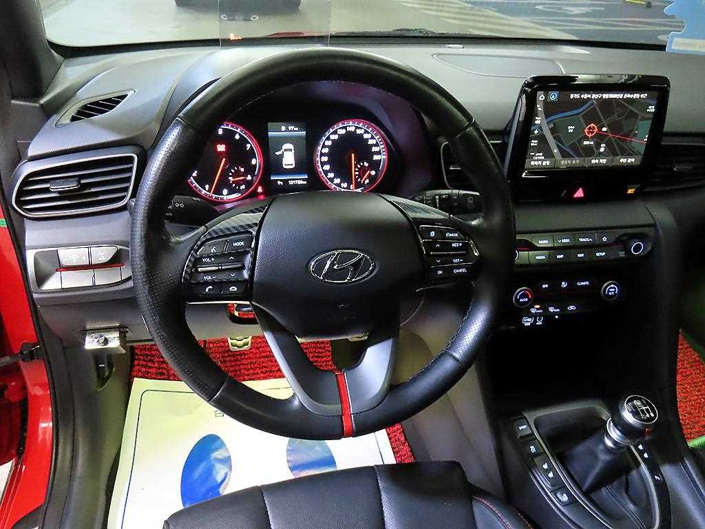 HYUNDAI Veloster - Vista 8