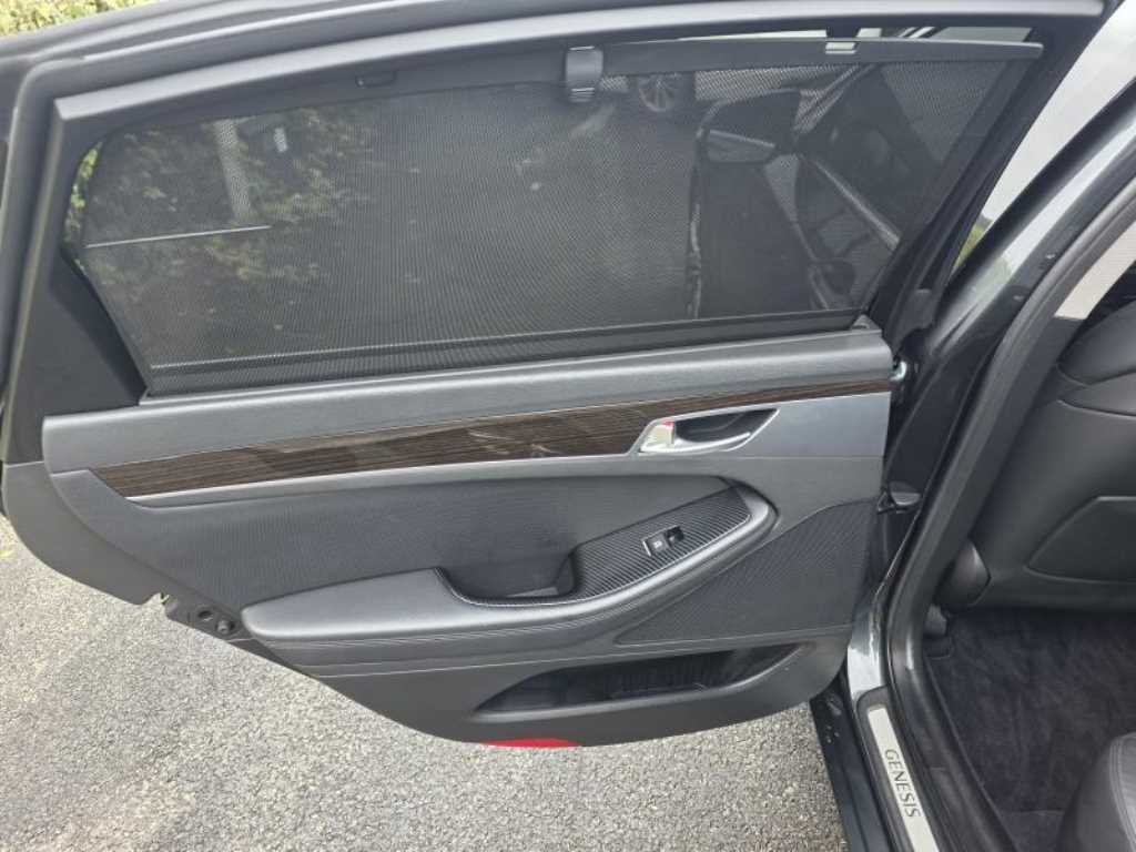 Genesis G80 - Vista 7