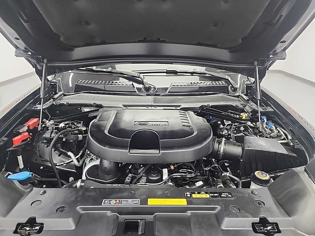 Land Rover Defender - Vista 5