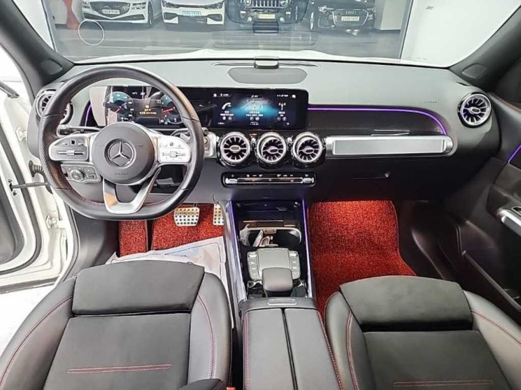 Mercedes Benz GLB Class - Vista 7