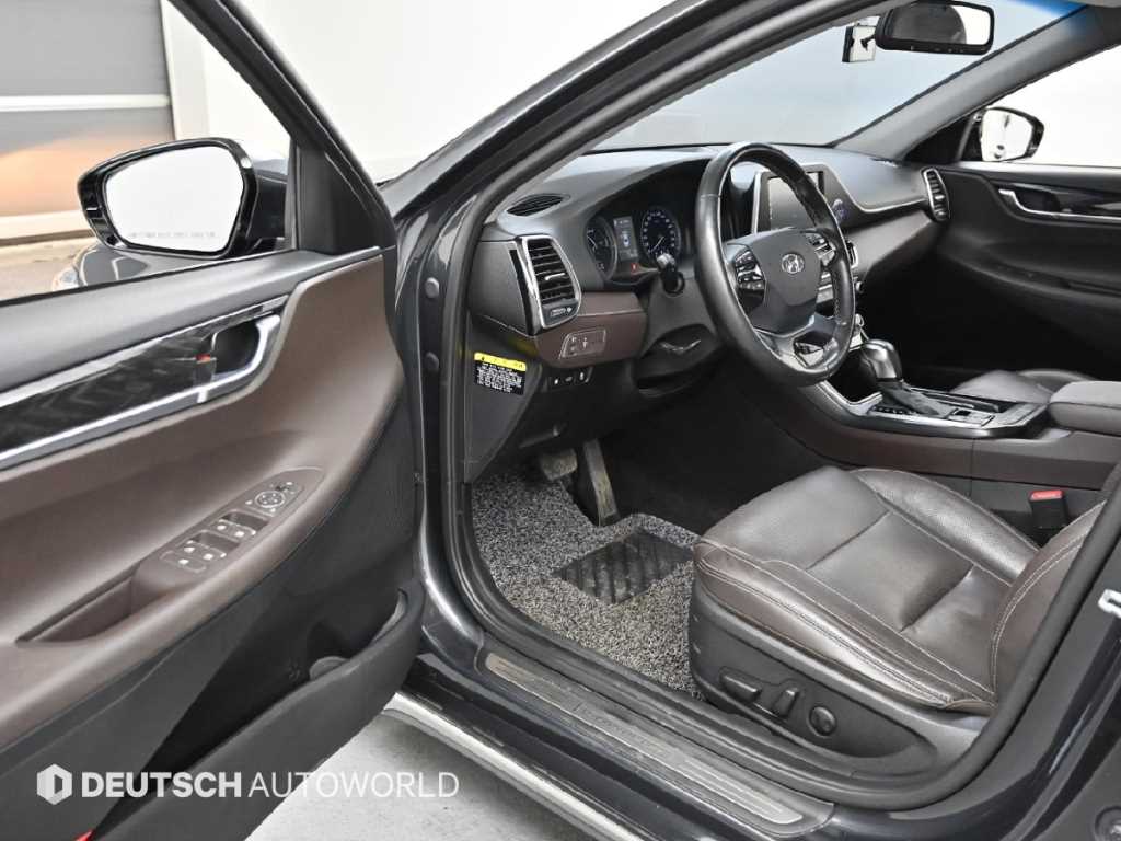 HYUNDAI Grandeur - Vista 11