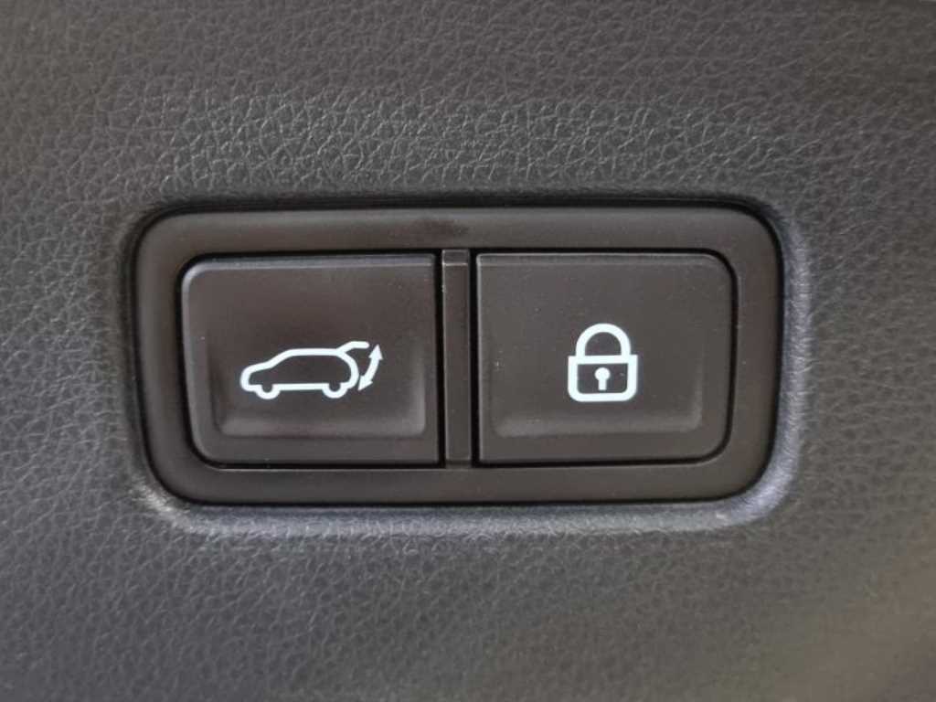 Genesis GV70 - Vista 7