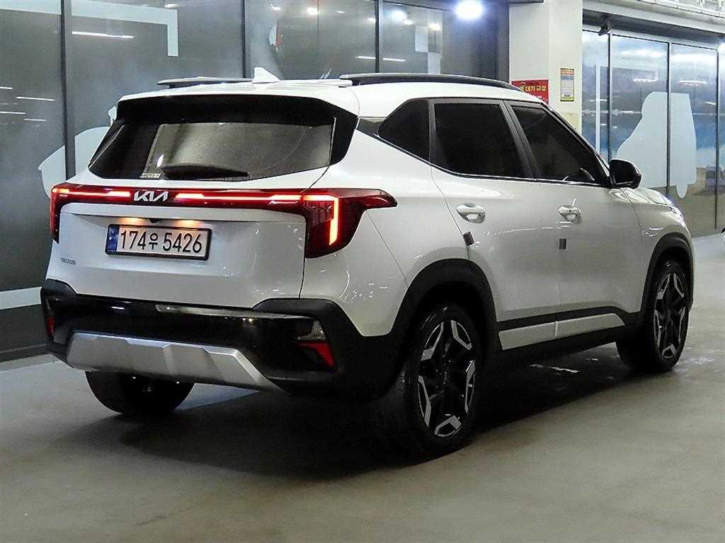 KIA Seltos - Vista 5