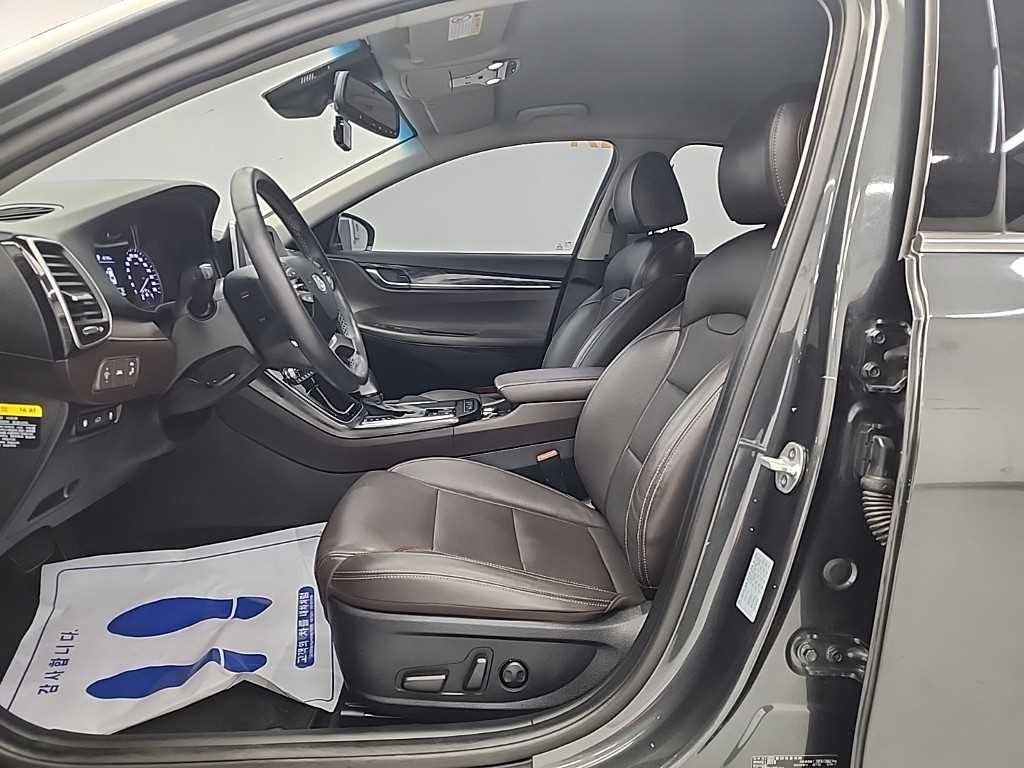 HYUNDAI Grandeur - Vista 11