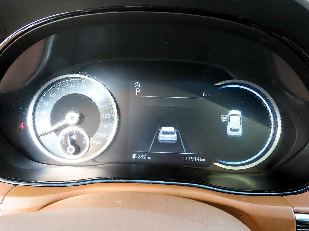 Genesis GV70 - Vista 9