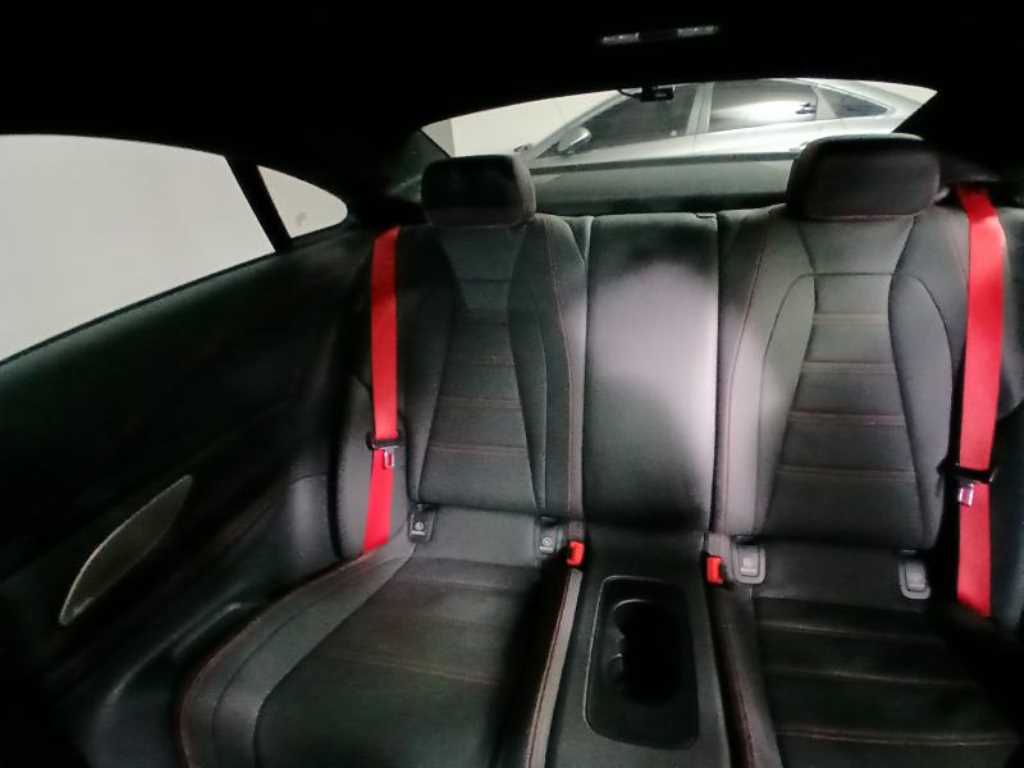 Mercedes Benz E class - Vista 7