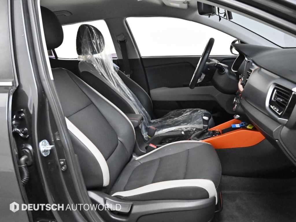 KIA Stonic - Vista 10