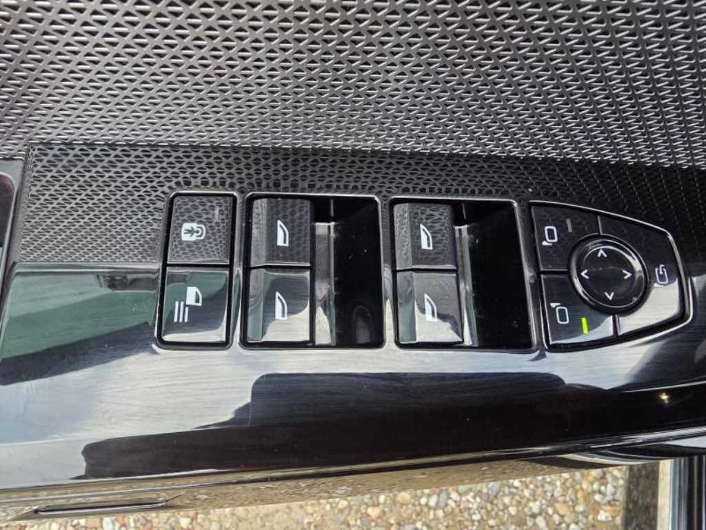 BMW 7 Series - Vista 8