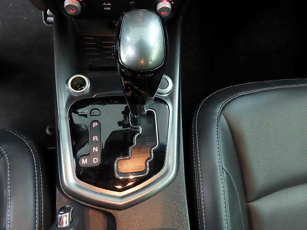 Ssangyong Tivoli - Vista 10