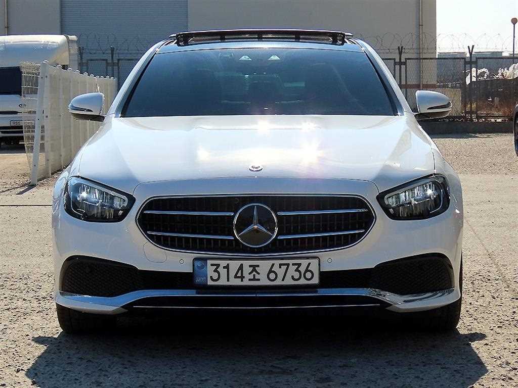 Mercedes Benz E class 2021 Blanco - Importación desde Corea - HF Imports Iquique - Foto 1