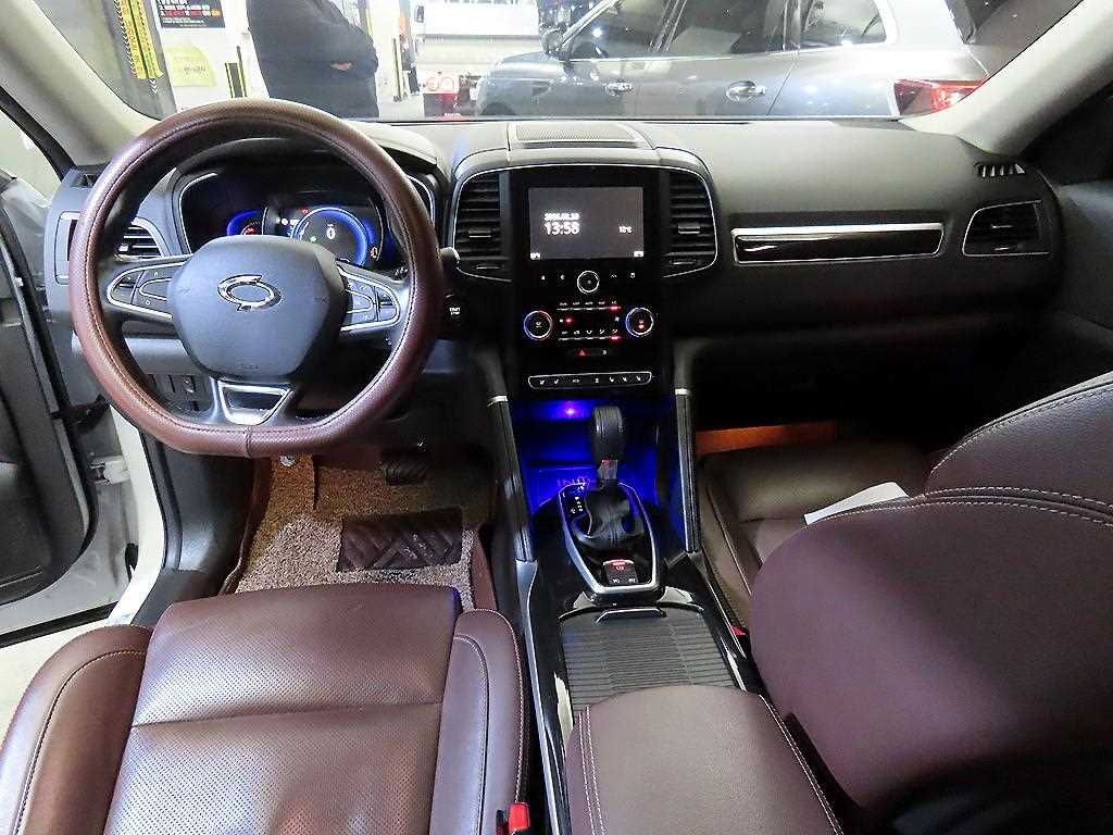 SAMSUNG QM6 - Vista 10