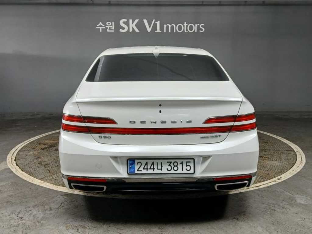 Genesis G90 - Vista 5