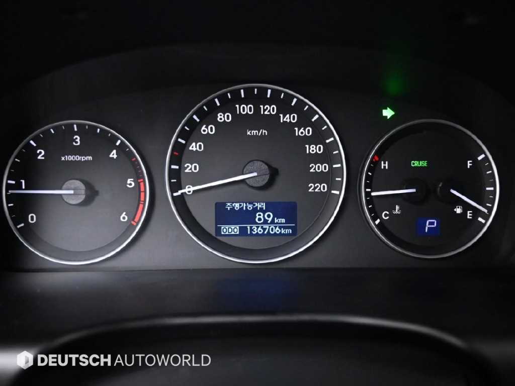 HYUNDAI Starex - Vista 9