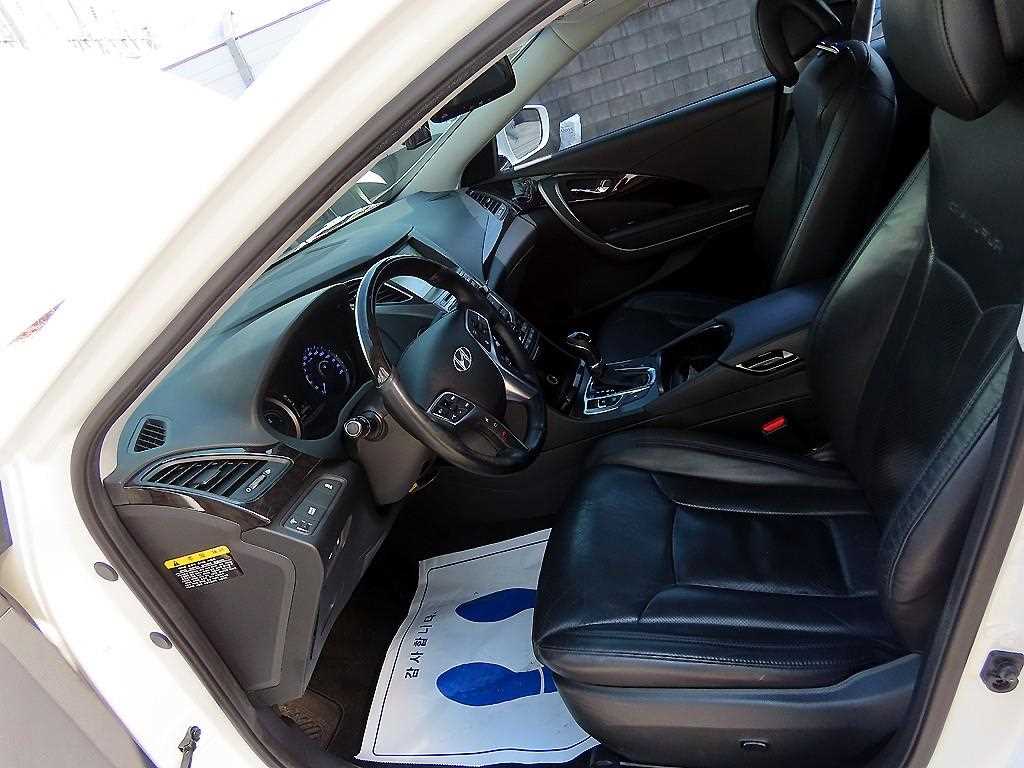 HYUNDAI Grandeur - Vista 5