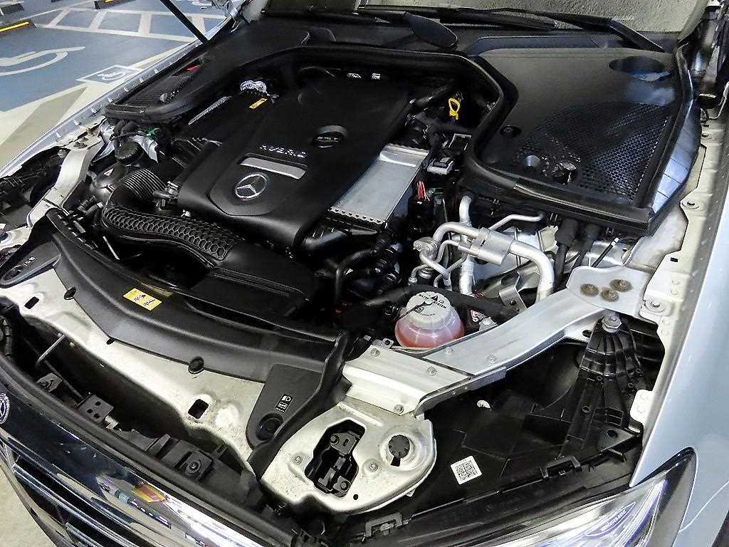 Mercedes Benz E class 2020 Plateado - Importación desde Corea - HF Imports Iquique - Foto 19