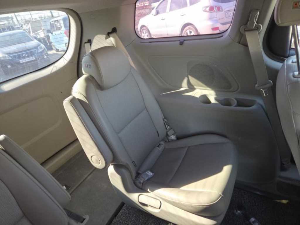 KIA Carnival 2019 Plateado - Importación desde Corea - HF Imports Iquique - Foto 16