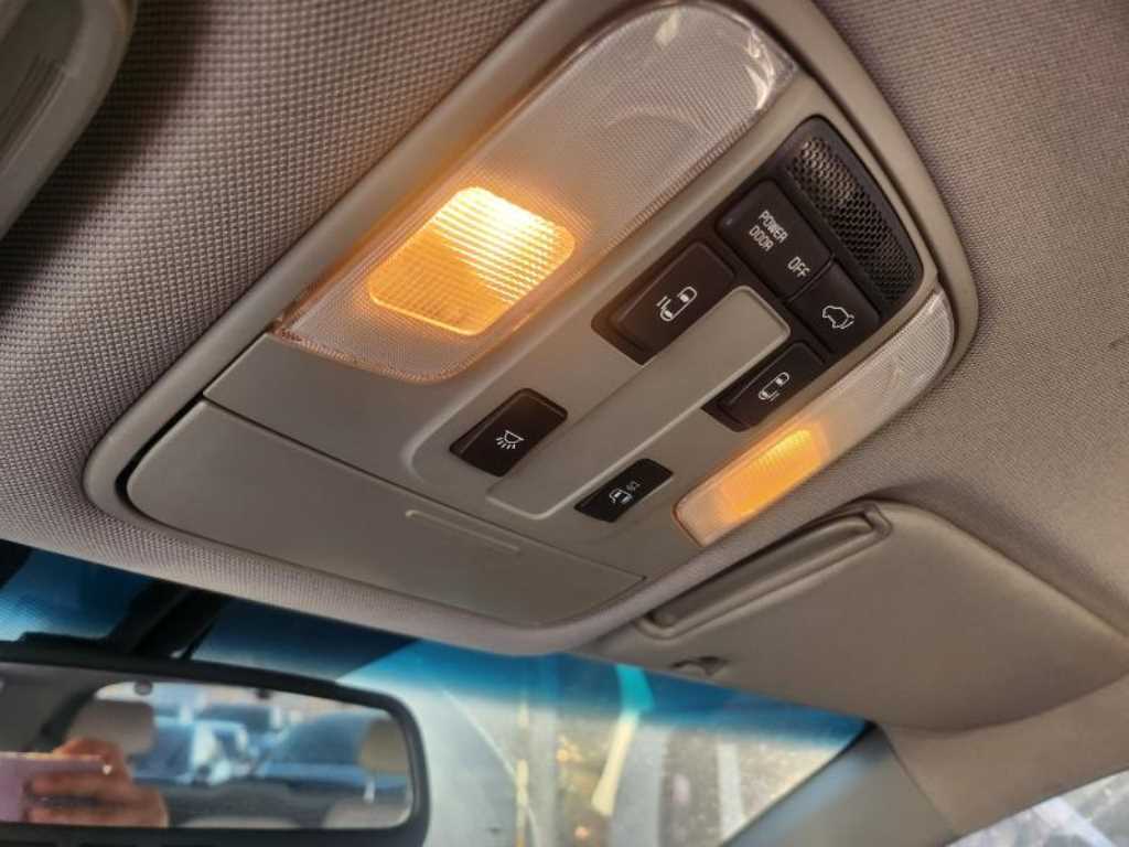 KIA Carnival 2016 Blanco - Importación desde Corea - HF Imports Iquique - Foto 17